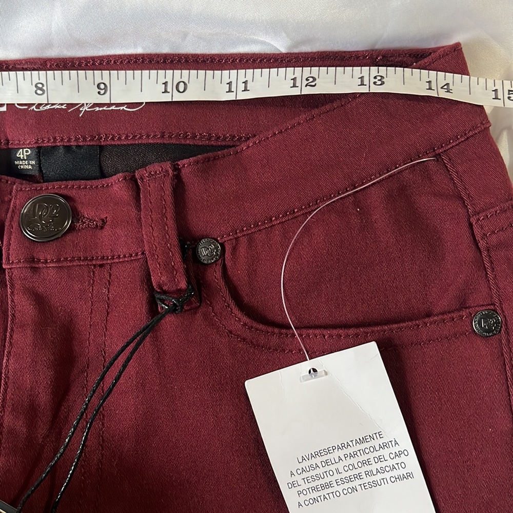 D2G 4p burgundy flare pants. NWT - Picture 8 of 9